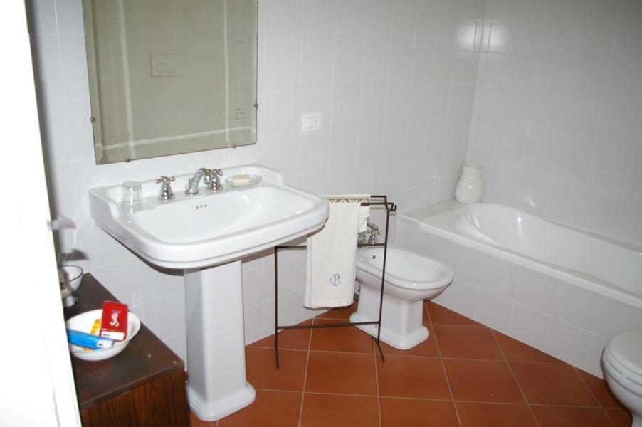 La Castagnola Bed and Breakfast Cassano Spinola Habitación foto